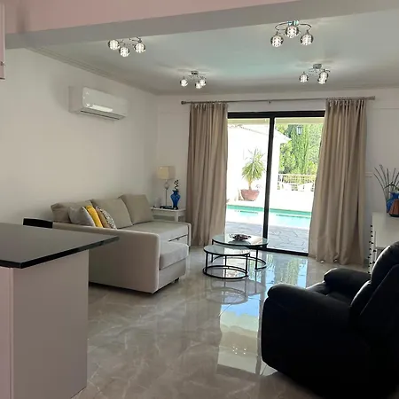 Apartamento Luxury Kouklia