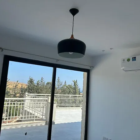Luxury Apartment *
