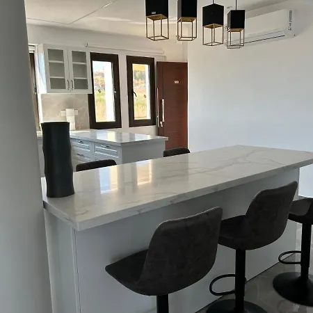 Luxury * Kouklia